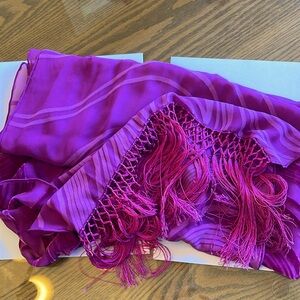 Ladies scarf. 16”x80” long. Perfect condition